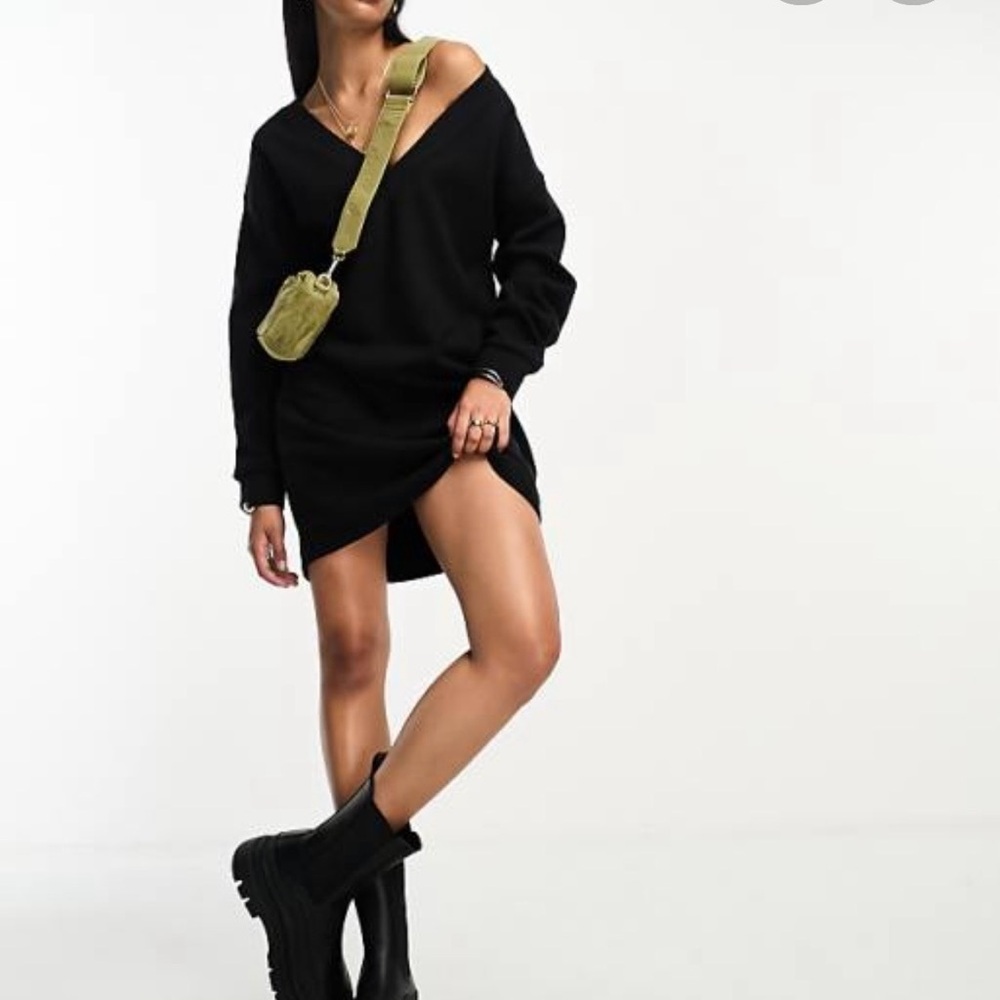 Eric Bompard Black Cashmere mini Sweater dress small.